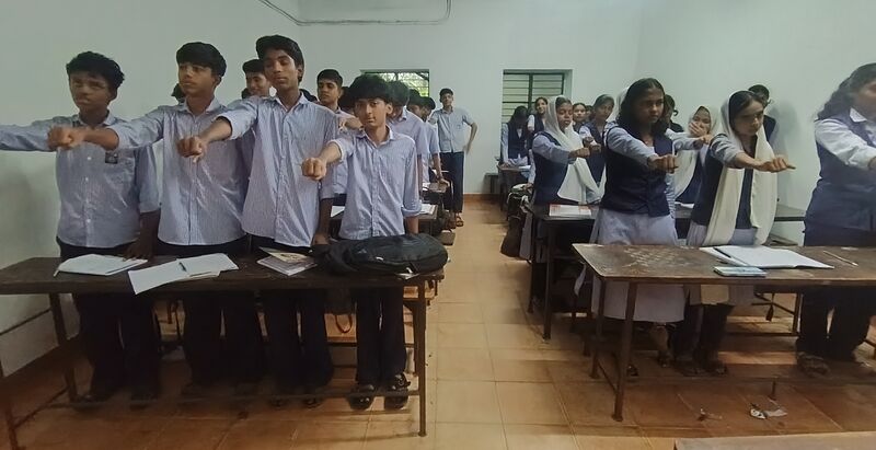 പ്രമാണം:16012 പ്രതിജ്ഞ 1.jpg