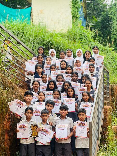 പ്രമാണം:18744-SHASTHRA VIJAYIKAL25.jpg