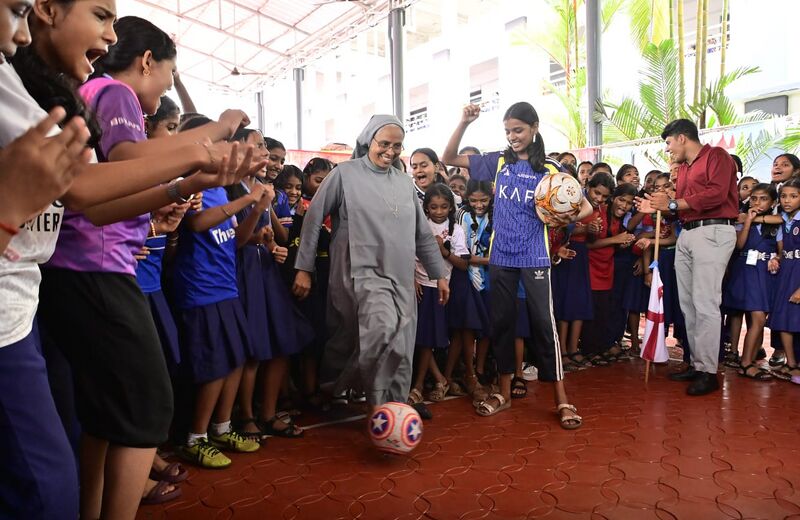 പ്രമാണം:22053-TSR-GOAL2026-Kicking by HM.jpg