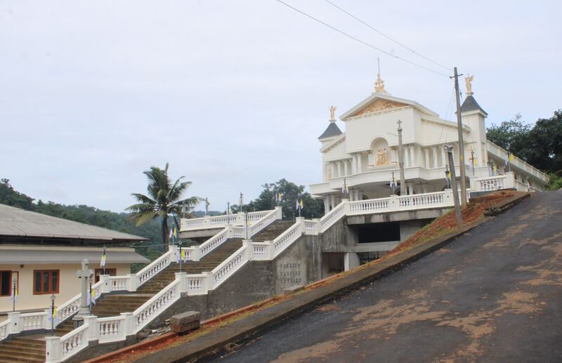 പ്രമാണം:32025 church new.JPG
