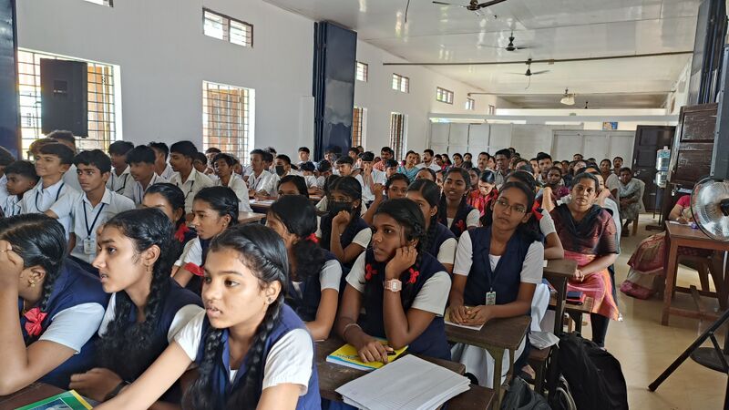 പ്രമാണം:34046 moti3.jpg