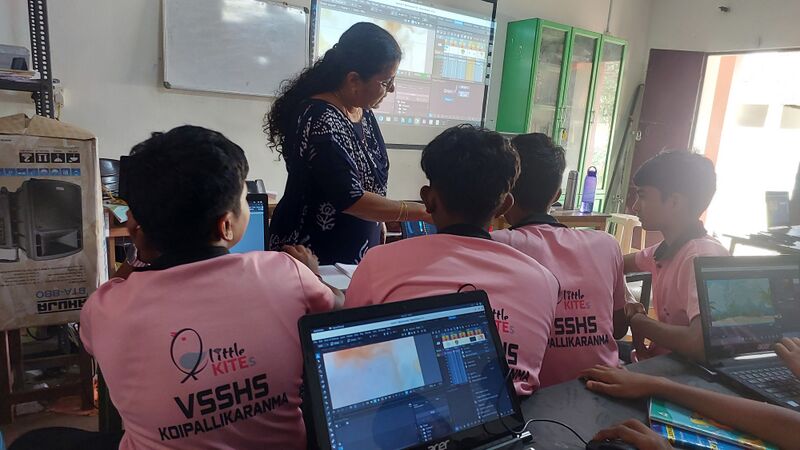 പ്രമാണം:36055 camplk4.jpg