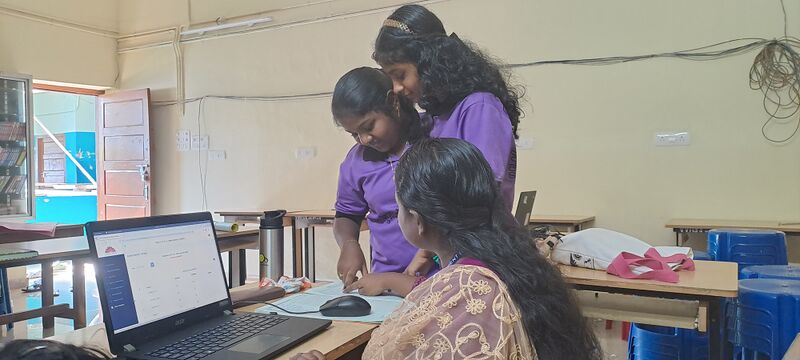 പ്രമാണം:44055 sampoorna help class9.jpg