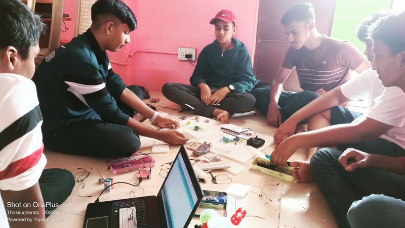 പ്രമാണം:TSR 22071 DRAWN .jpg