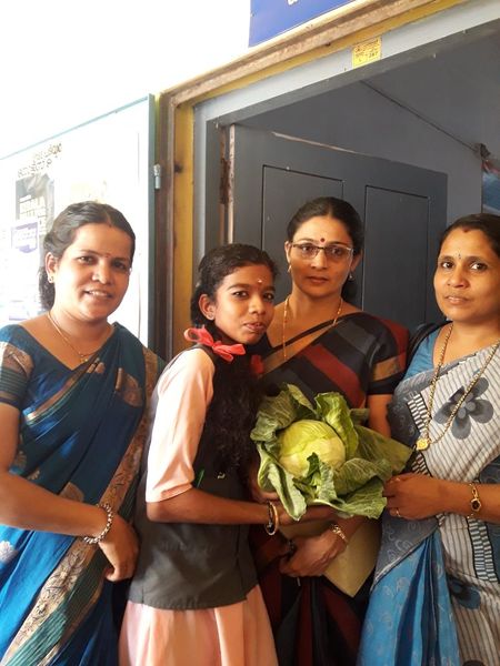 പ്രമാണം:13121 karshikam 3.jpg