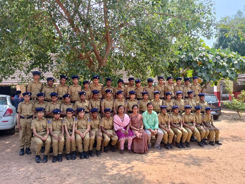 പ്രമാണം:2021-22 SPC Team.jpg