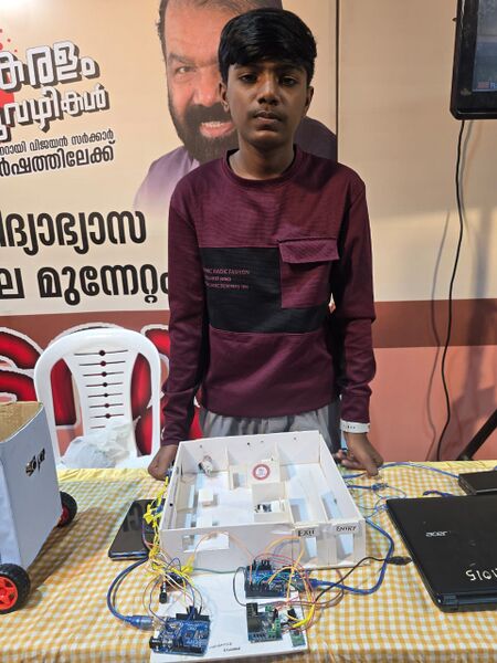 പ്രമാണം:21015-Ente Keralam 2025Smart office .jpg