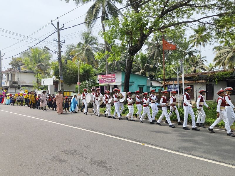 പ്രമാണം:26342 chil10.jpg