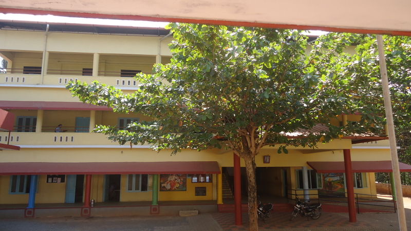 പ്രമാണം:33316 stgeorges ups thottakad.JPG