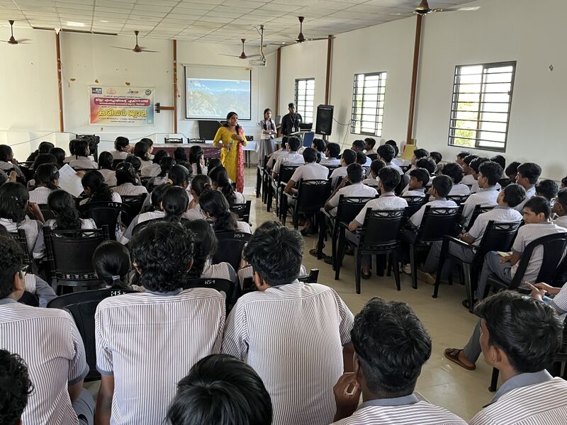 പ്രമാണം:35050 CG225.jpg