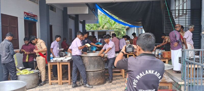 പ്രമാണം:44046 lk23 camera1.jpg