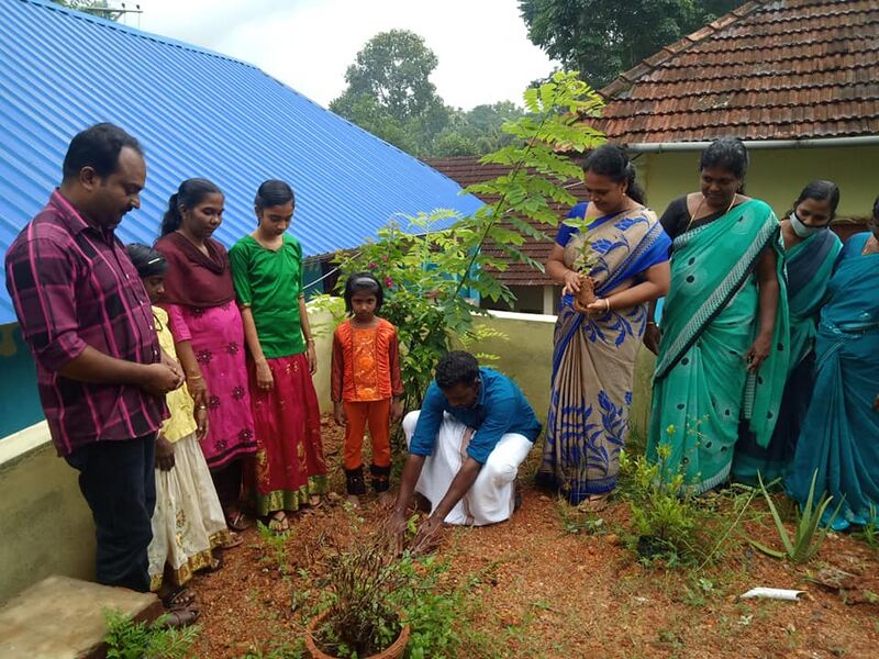 പ്രമാണം:44557 Paristhithidhinam 1.jpg