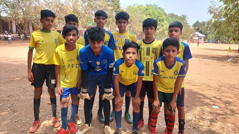 പ്രമാണം:48478 Football Image.jpg