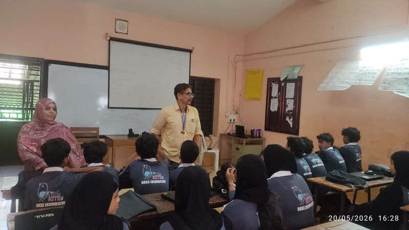 പ്രമാണം:18017-lkcamp-26.jpg