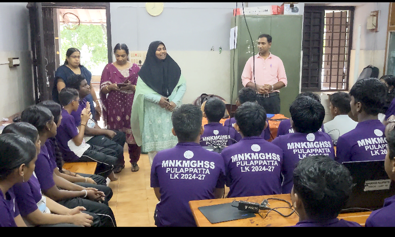 പ്രമാണം:20036-LK media training camp7.png