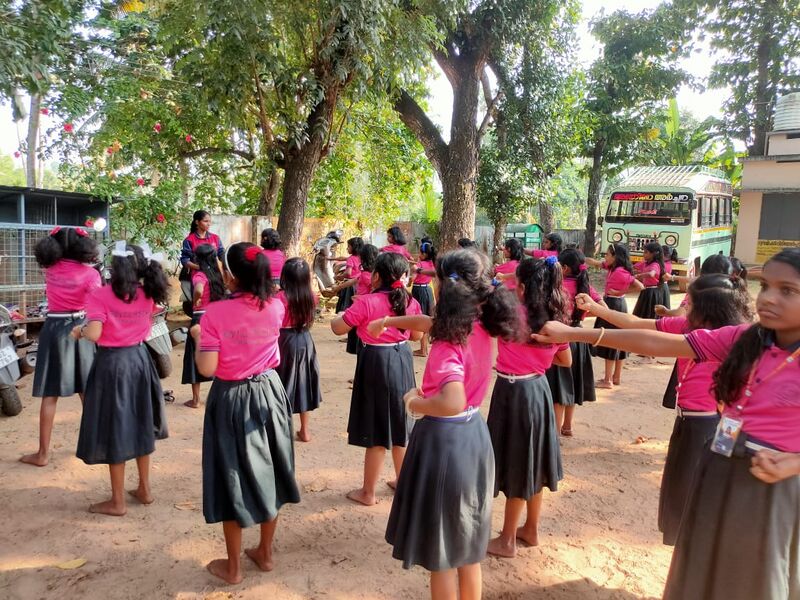 പ്രമാണം:41409 self defence2.jpg