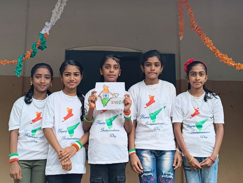 പ്രമാണം:42032 സ്വ 2.jpg