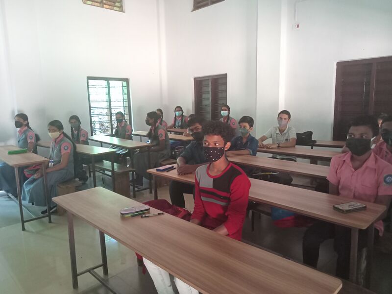 പ്രമാണം:BS21 KNR 14039 5.jpg