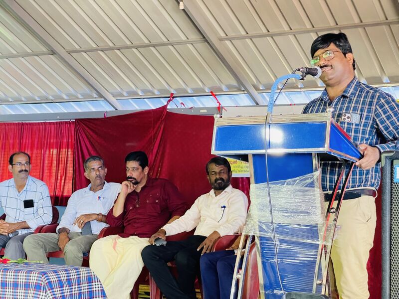 പ്രമാണം:12060 vayanamasacharanam.jpg