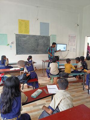 13845-hightech classroom.jpg