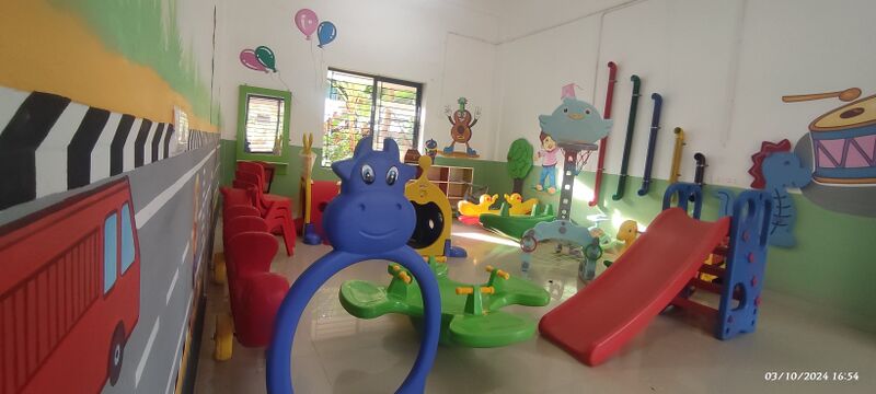 പ്രമാണം:15425 varna 4.jpg