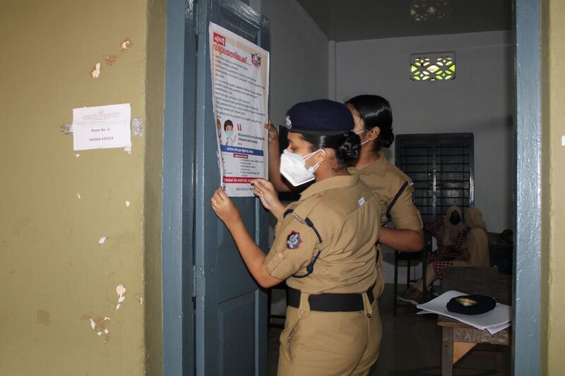 പ്രമാണം:19068 B2S 2.jpeg