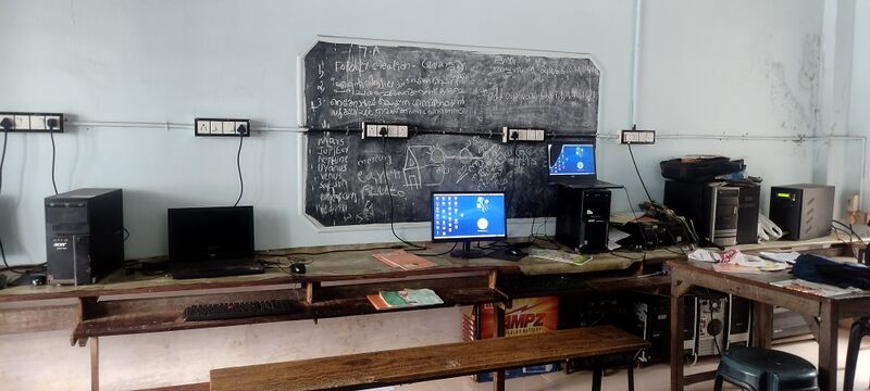 പ്രമാണം:19774 HItech classroom1.jpg