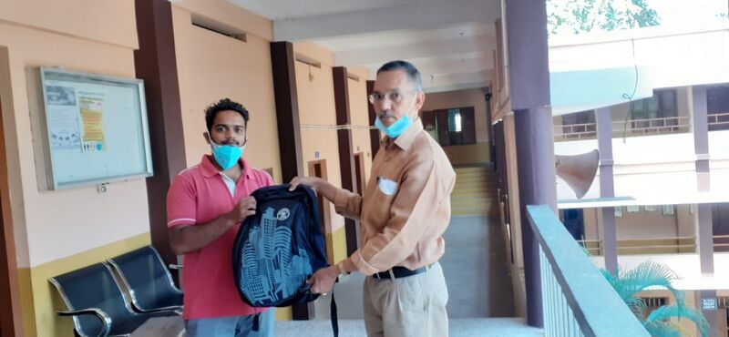 പ്രമാണം:33056 12.21.jpeg