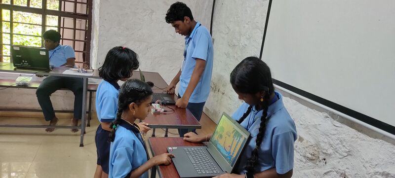 പ്രമാണം:38047 ff4.jpg