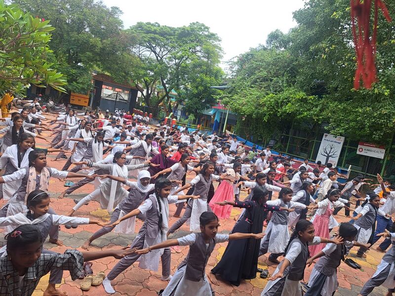 പ്രമാണം:43240 yoga6.jpg