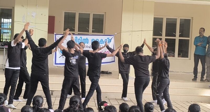 പ്രമാണം:44029 2394.jpg