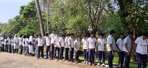 47064 LK field trip 2.jpg