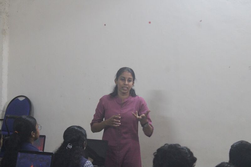 പ്രമാണം:LK camb.jpg