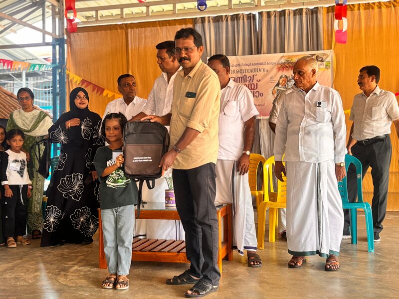 പ്രമാണം:Ppts25 ksd 12324 2.jpg