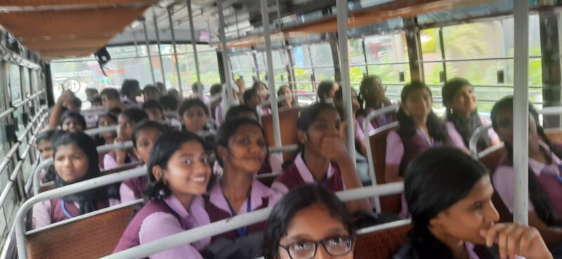 പ്രമാണം:Trip to engineering college.jpg