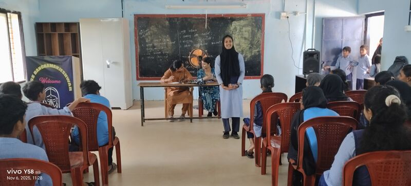 പ്രമാണം:11016 Adolescenceday 3.jpg