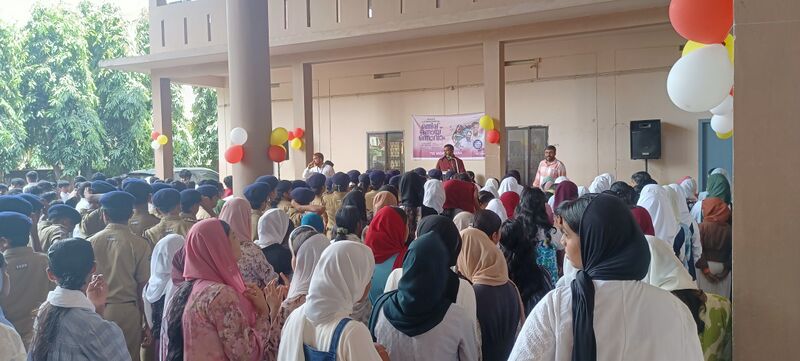 പ്രമാണം:18087 PUlsavam 3.jpg