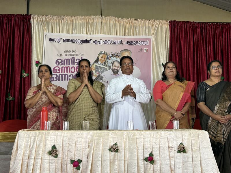 പ്രമാണം:26054 pravashanolsavam IMG 7092.jpg