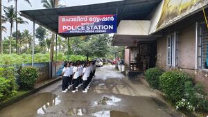 29040-SPC Police Station Visit-1.jpg