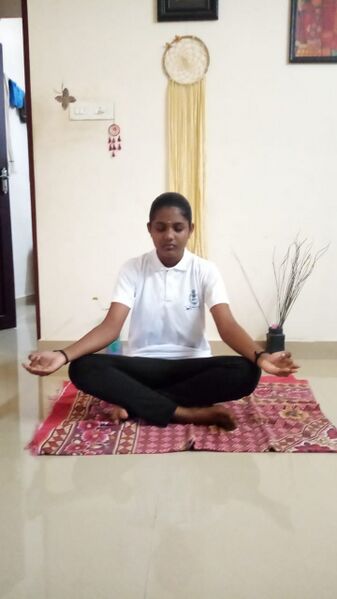 പ്രമാണം:33070 21-22) yogaday1.jpeg