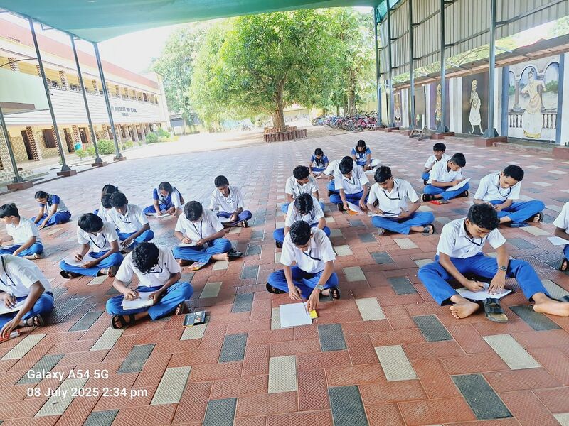 പ്രമാണം:35052 bahseerday poster 1.jpg