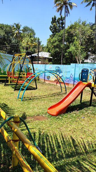 പ്രമാണം:41008 GHS ULIYANAD puram kaliyidam.jpg