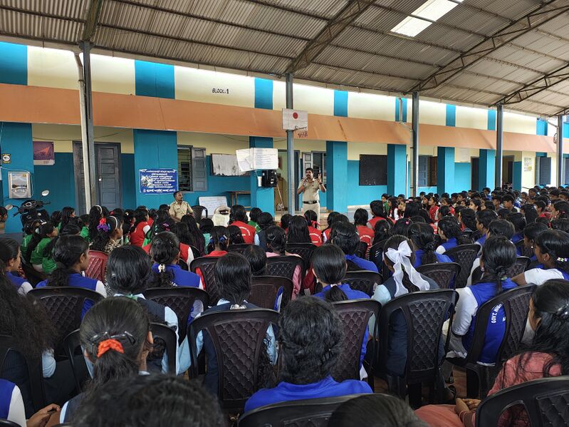 പ്രമാണം:44071 lahari 2025 4.jpg