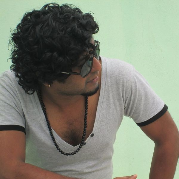 പ്രമാണം:Aru raj.jpg