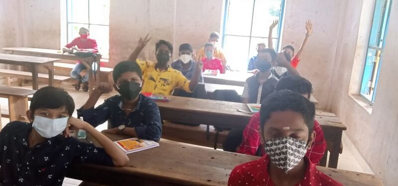 പ്രമാണം:BS21 PTA 37056 3.jpg