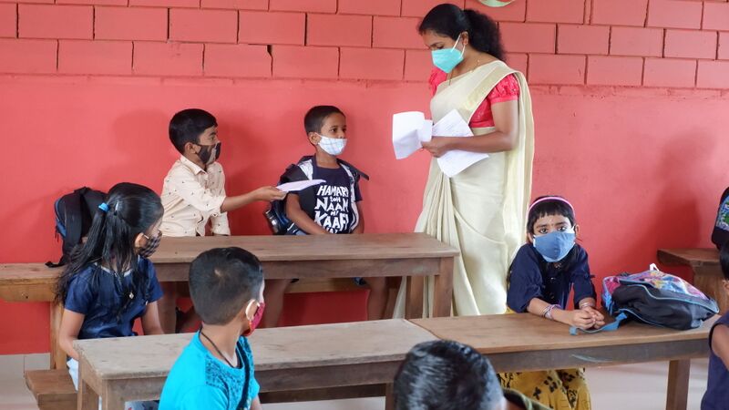 പ്രമാണം:BS 8 12058.JPG