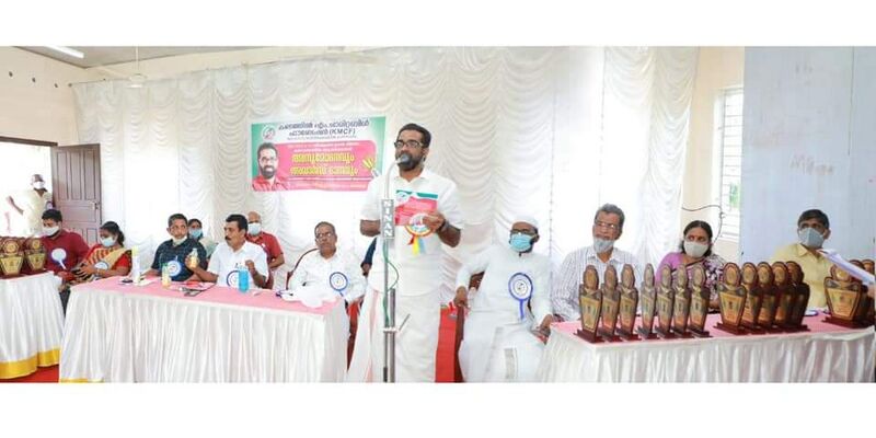 പ്രമാണം:Sslc anumodanam.jpeg