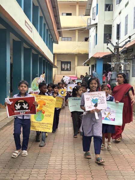 പ്രമാണം:YUDHAVIRUDHA RALI.jpeg