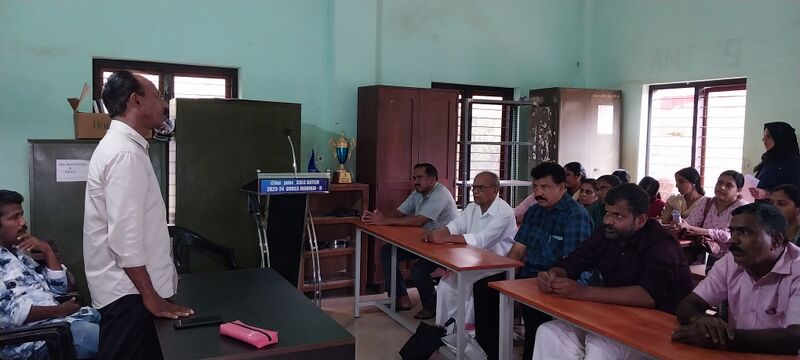 പ്രമാണം:12027 nmms parents 1.jpg