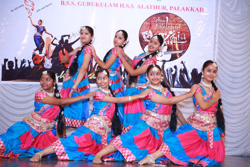 പ്രമാണം:21010 2015 arts inagu9.jpg